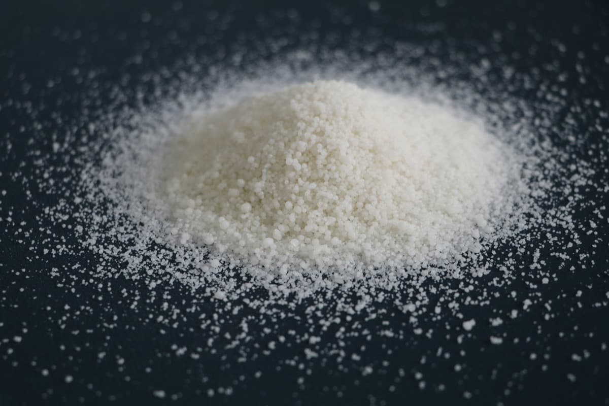 A small pile of fine white powder